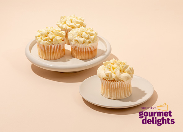 Priestley's- White Chocolate Cupcakes x 8