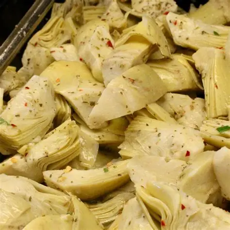 SIENA- Artichokes Quartered 1.7kg Jar