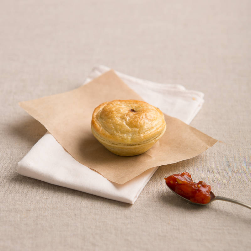 LITTLE CHICKEN & CAMEMBERT PIES 60G x 36