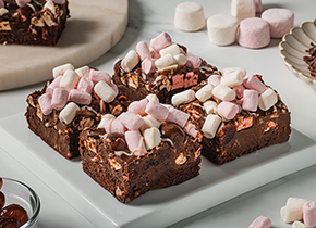 [PRIESTLEYS216-UC6] Rocky Road Slice x 15